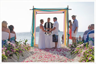 wedding by the sea at phuket